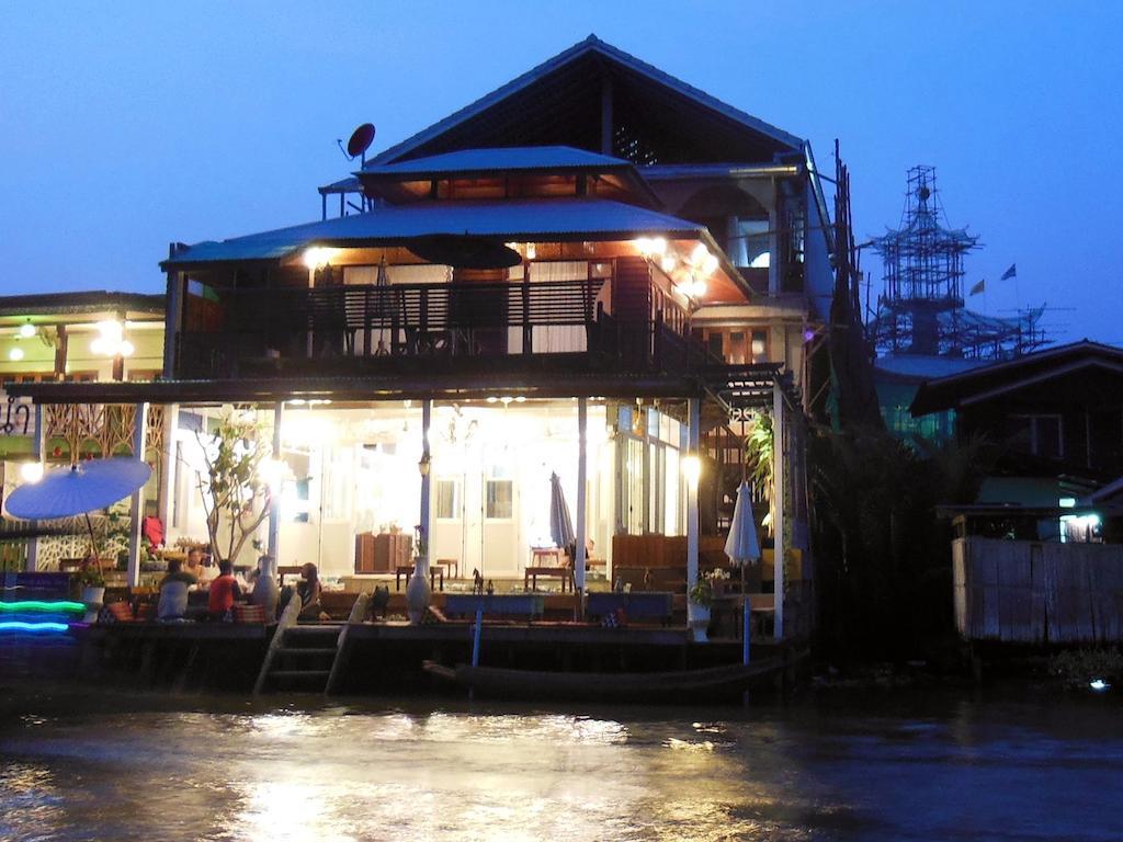 At Casa Guesthouse Amphawa Eksteriør bilde