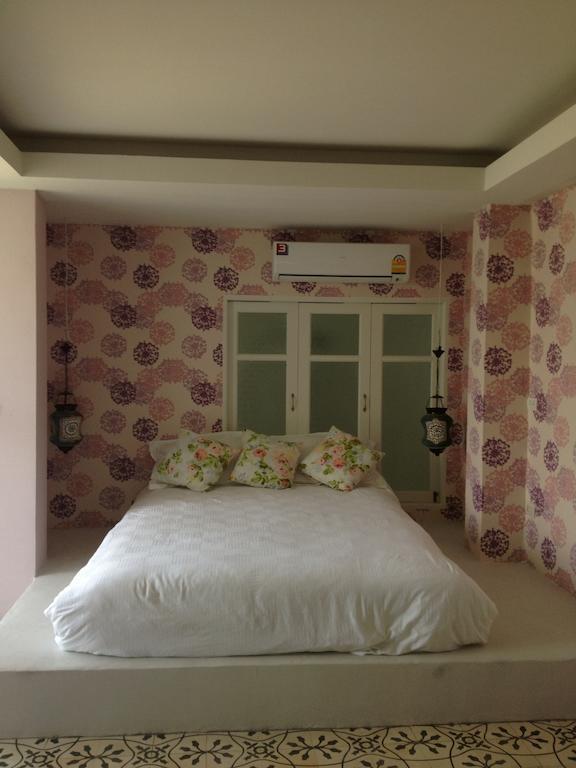 At Casa Guesthouse Amphawa Rom bilde