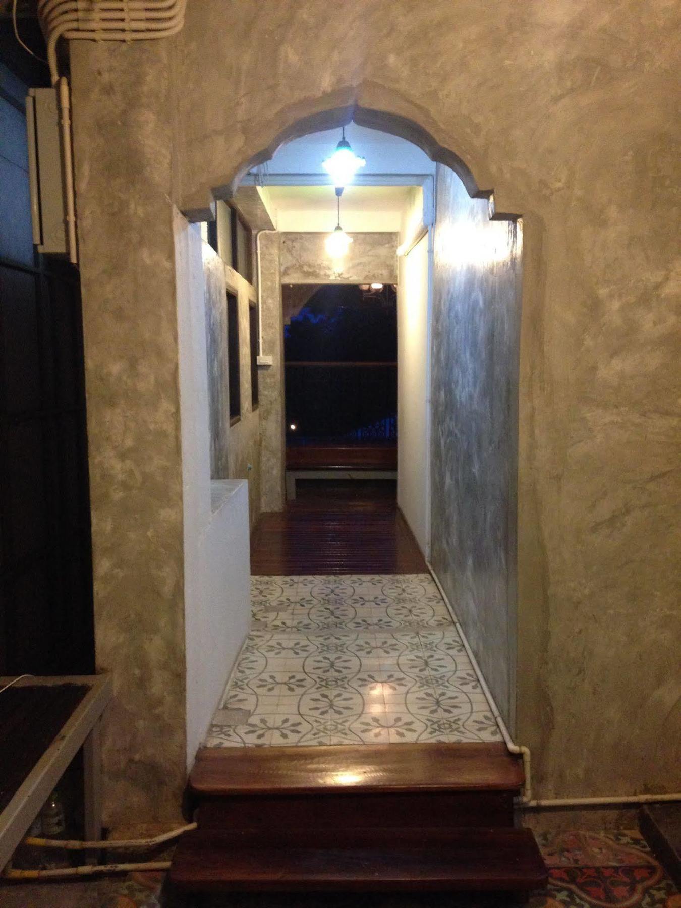 At Casa Guesthouse Amphawa Eksteriør bilde